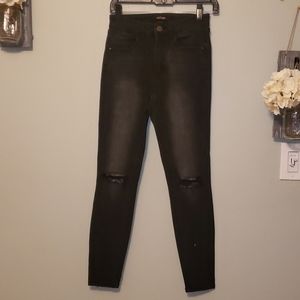 Refuge Black jeans 🙋🏾‍♀️